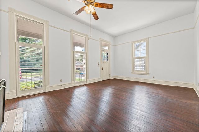 1808 LINDEN AVE, Memphis, TN 38104