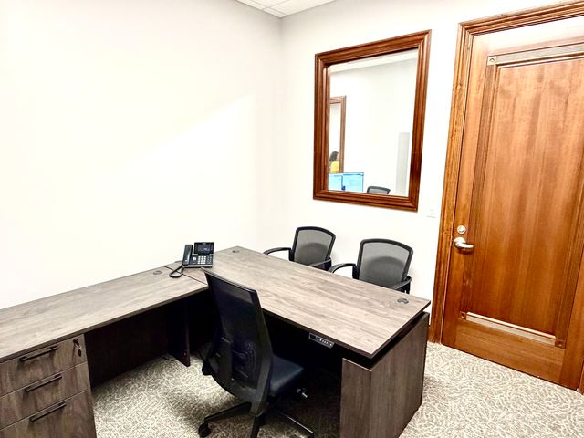 1776 Legacy Circle 117-E, Naperville, IL 60563