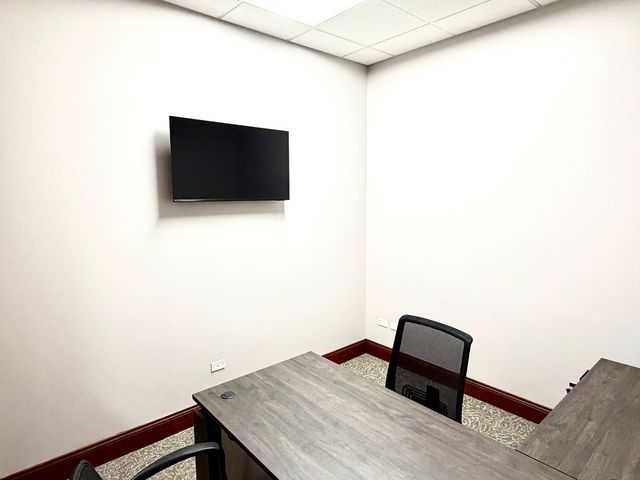 1776 Legacy Circle 117-E, Naperville, IL 60563
