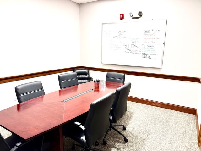 1776 Legacy Circle 117-E, Naperville, IL 60563