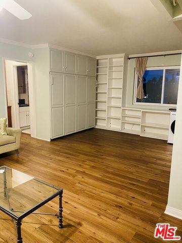446 San Vicente Boulevard 107, Santa Monica, CA 90402
