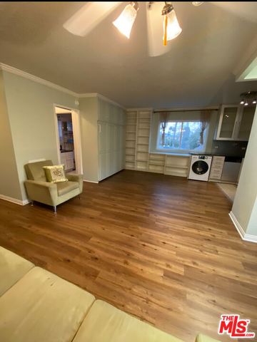 446 San Vicente Boulevard 107, Santa Monica, CA 90402