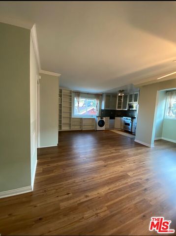 446 San Vicente Boulevard 107, Santa Monica, CA 90402