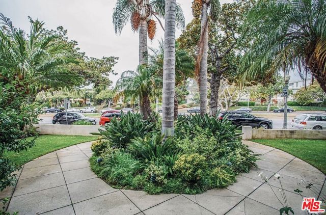 446 San Vicente Boulevard 107, Santa Monica, CA 90402
