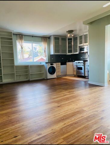 446 San Vicente Boulevard 107, Santa Monica, CA 90402