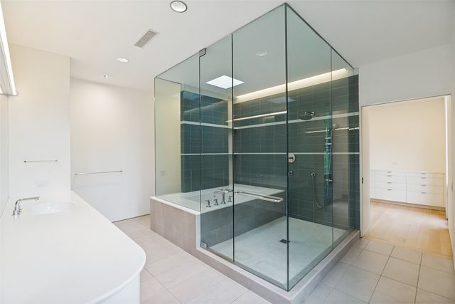 1810 Bermuda Street, Dallas, TX 75214