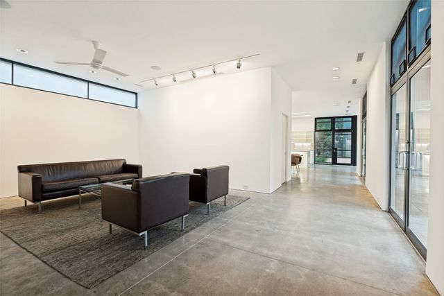 1810 Bermuda Street, Dallas, TX 75214