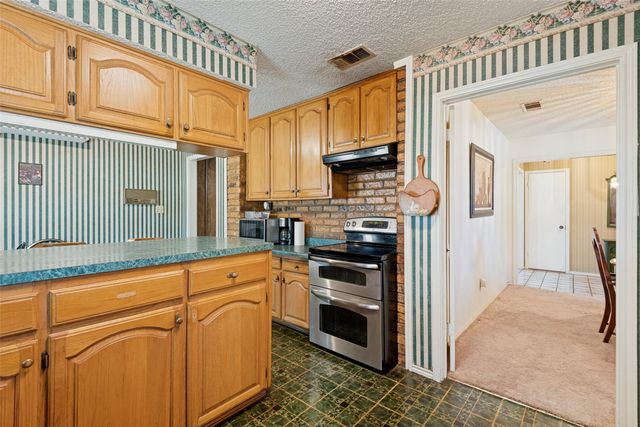 508 Estate Lane, Terrell, TX 75161