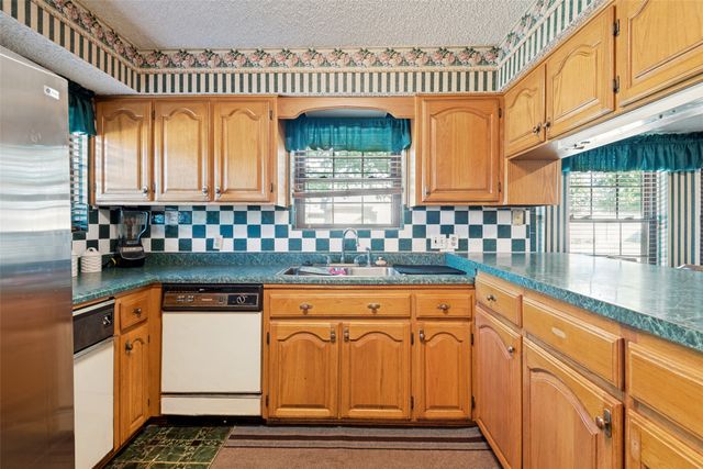 508 Estate Lane, Terrell, TX 75161