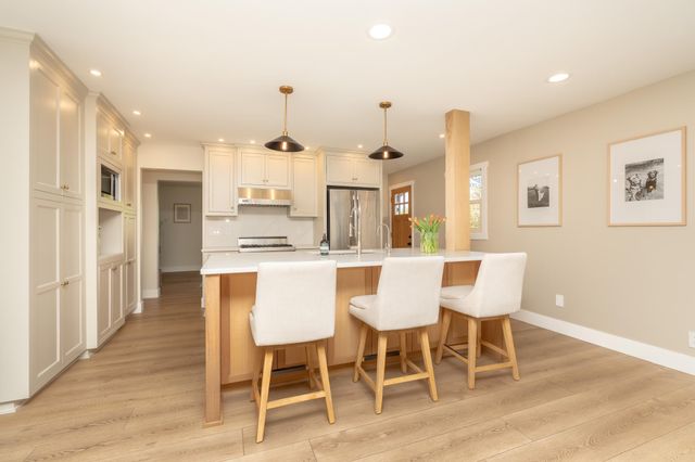 5904 Oaklawn Avenue, Edina, MN 55424