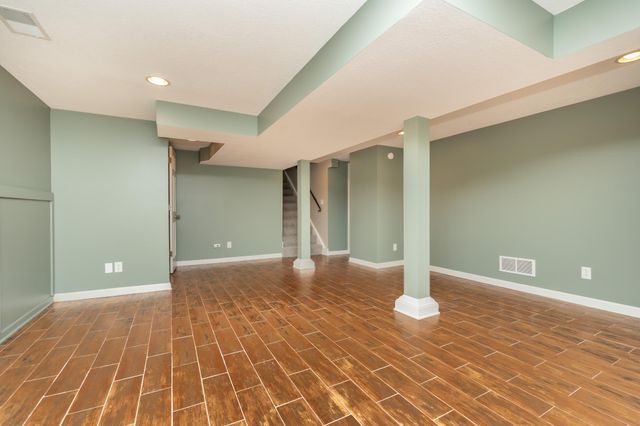 5904 Oaklawn Avenue, Edina, MN 55424