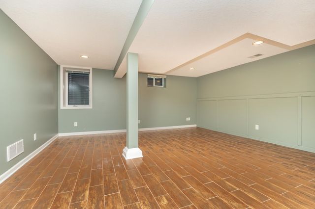 5904 Oaklawn Avenue, Edina, MN 55424