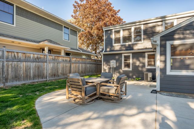 5904 Oaklawn Avenue, Edina, MN 55424