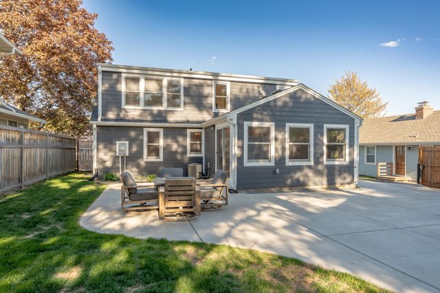 5904 Oaklawn Avenue, Edina, MN 55424