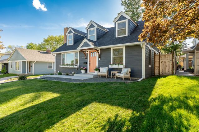 5904 Oaklawn Avenue, Edina, MN 55424