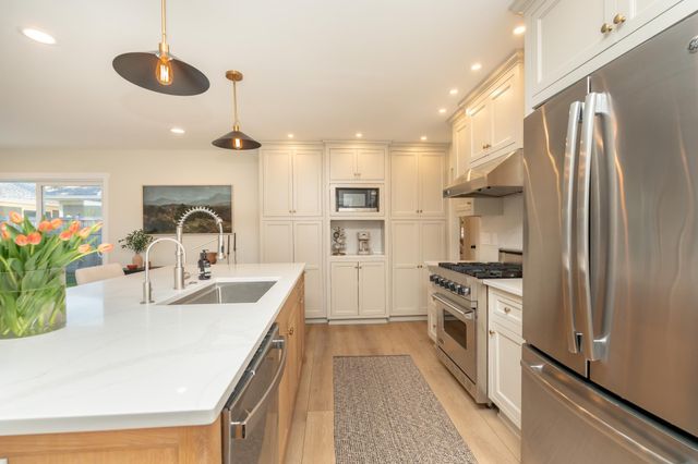 5904 Oaklawn Avenue, Edina, MN 55424