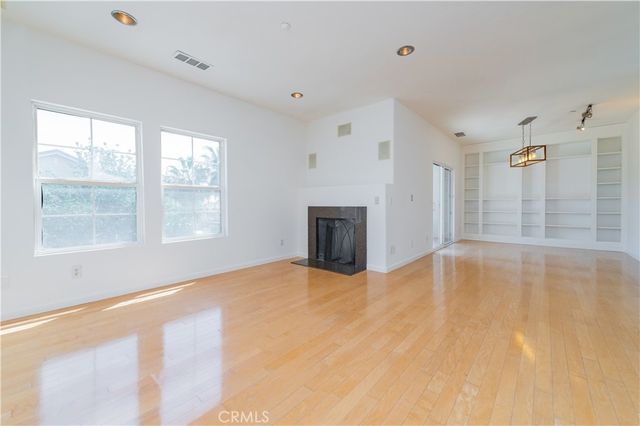 7353 Ellena W 3, Rancho Cucamonga, CA 91730