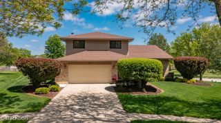 7635 Wilton Court, Darien, IL 60561