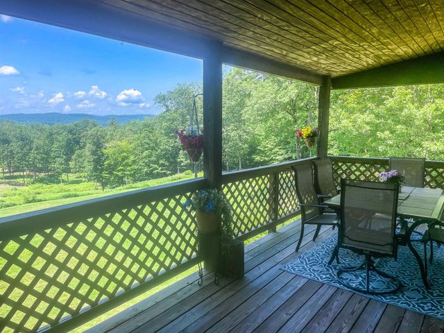 15 Mulligan Right Of Way, Westmoreland, NH 03467