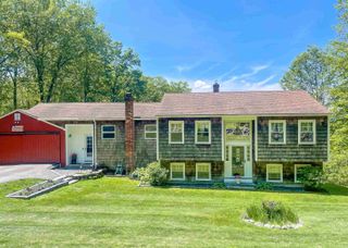 15 Mulligan Right Of Way, Westmoreland, NH 03467