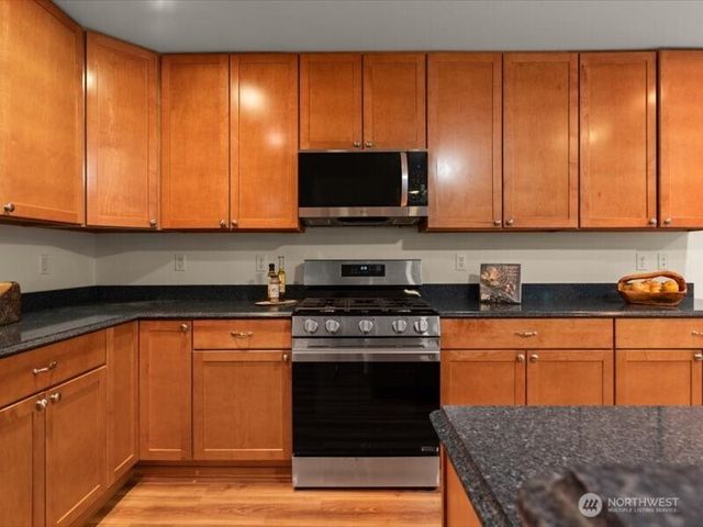 8100 231st Place NE, Redmond, WA 98053