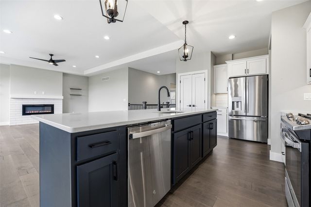 306 Dogwood Lane, Tiffin, IA 52340