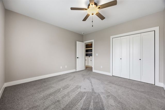 306 Dogwood Lane, Tiffin, IA 52340