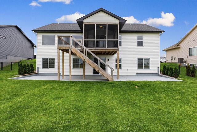 306 Dogwood Lane, Tiffin, IA 52340