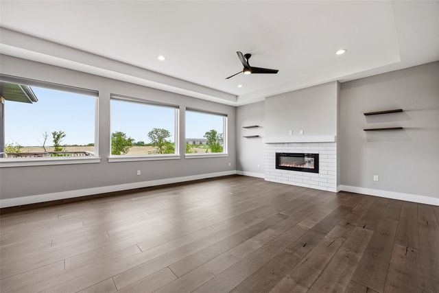 306 Dogwood Lane, Tiffin, IA 52340