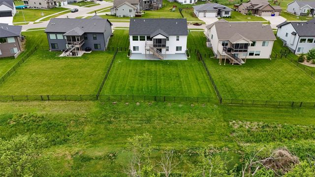 306 Dogwood Lane, Tiffin, IA 52340