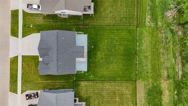 306 Dogwood Lane, Tiffin, IA 52340