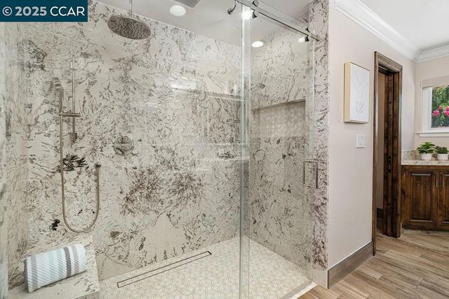 221 El Sobrante Dr, Danville, CA 94526