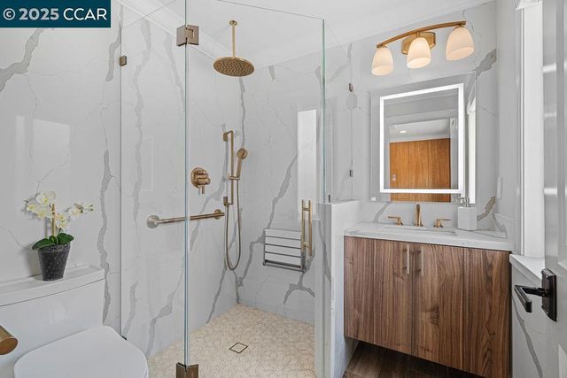 221 El Sobrante Dr, Danville, CA 94526