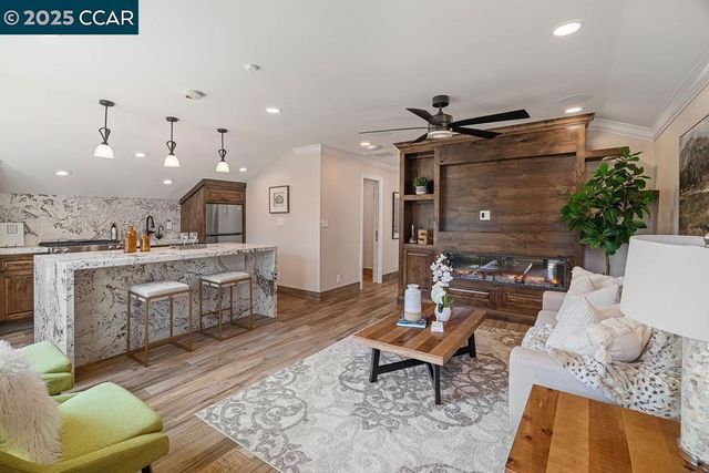 221 El Sobrante Dr, Danville, CA 94526