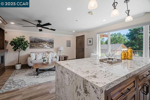 221 El Sobrante Dr, Danville, CA 94526