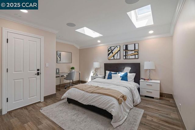 221 El Sobrante Dr, Danville, CA 94526