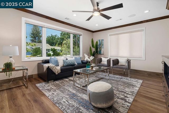 221 El Sobrante Dr, Danville, CA 94526