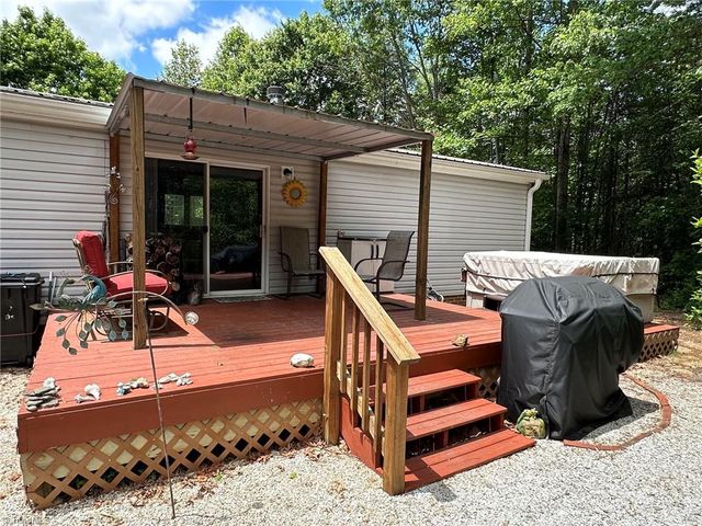 186 Fisher Valley Road, Dobson, NC 27017