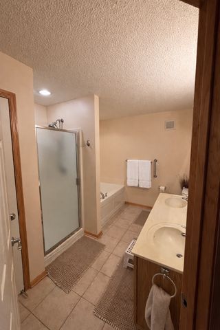 327 Naegele Avenue, Columbia Heights, MN 55421