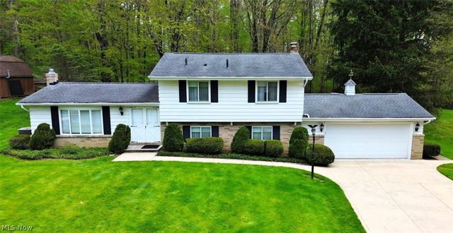 6977 Springledge Road, Sagamore Hills, OH 44067