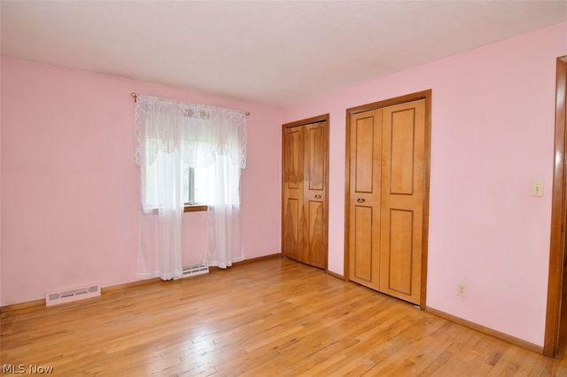 6977 Springledge Road, Sagamore Hills, OH 44067