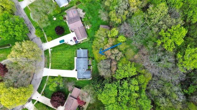 6977 Springledge Road, Sagamore Hills, OH 44067