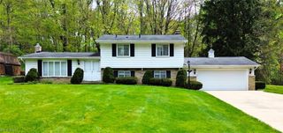 6977 Springledge Road, Sagamore Hills, OH 44067