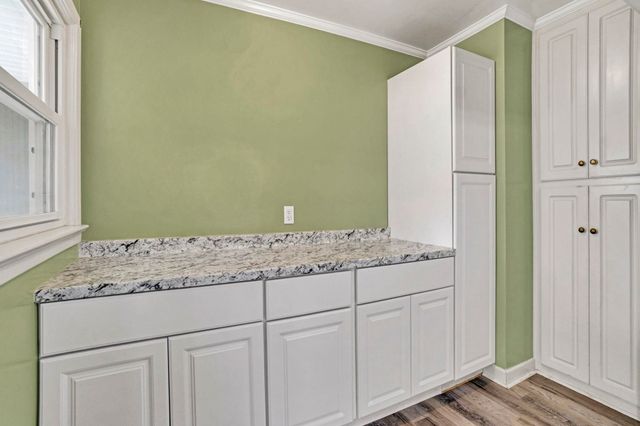 711 Springhill Avenue, Spartanburg, SC 29303