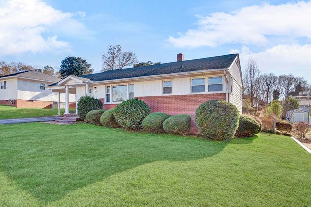 711 Springhill Avenue, Spartanburg, SC 29303