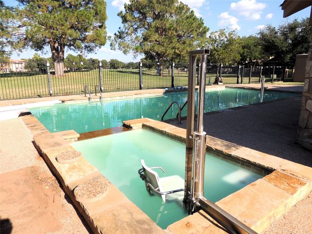 61 Glen Abbey Street, Abilene, TX 79606