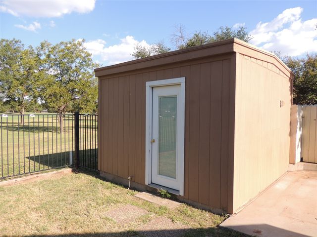 61 Glen Abbey Street, Abilene, TX 79606