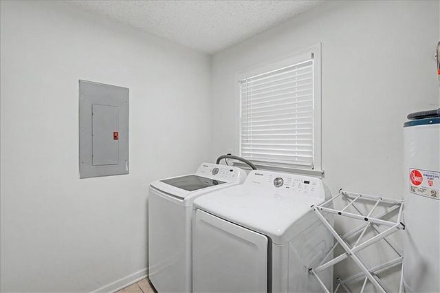 611 Calloway Drive, Rockmart, GA 30153
