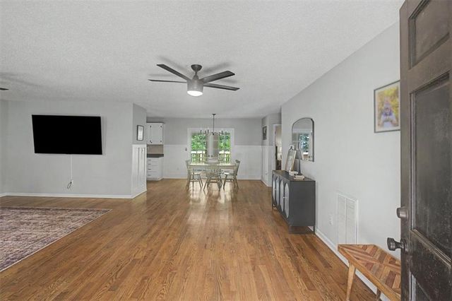 611 Calloway Drive, Rockmart, GA 30153