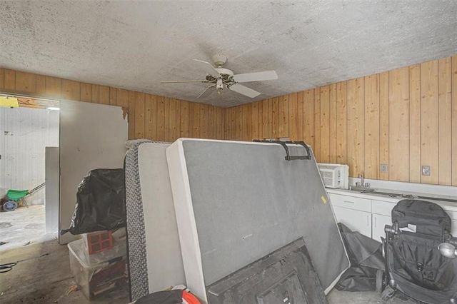 611 Calloway Drive, Rockmart, GA 30153